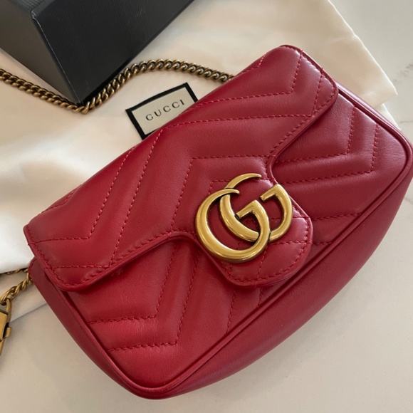 Gucci GG MARMONT MATELASSE SUPER MINI BAG - Picture 5 of 6